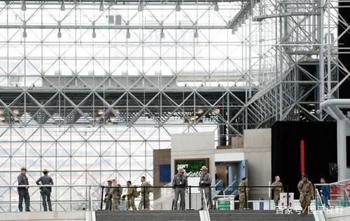 本土疫情严峻:美海外军事行动停摆,B52H战略轰炸机执行战备巡逻