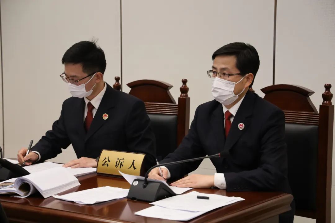 江苏省南京市江宁区审查院承办业某某抢劫案的审查官,加入“四地四室”云审讯。