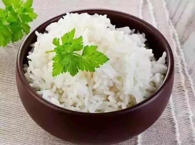 老中医说:人过70无肉不饱!千万别让“健康饮食=粗茶淡饭”骗了您!