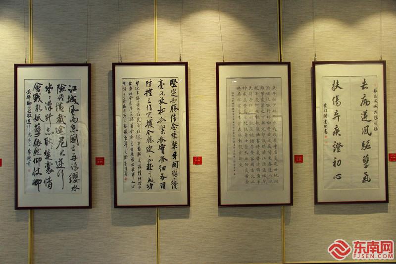 厦门文联艺术展览馆重新开放 展出抗疫主题文艺作品