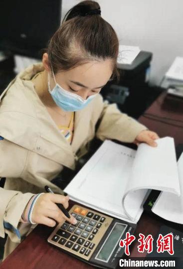 检察“90后”杨悦通过日记的方式记录抗疫。 山西省人民检察院供图