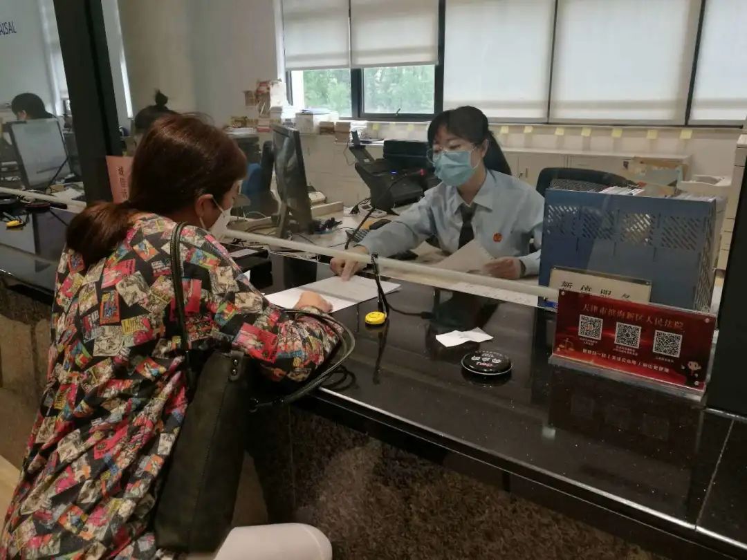 诉服中心恢复开放第一天秩序井然
