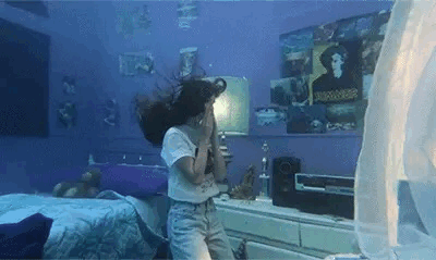 男生最反感女生在床上做什么?