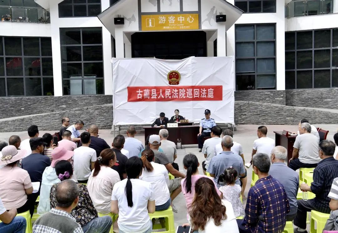 掰断两颗数万年石钟乳赔偿2500元,违法成本太低