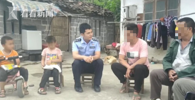 7岁男童偷开挖掘机 民警：未上路驾驶不违法