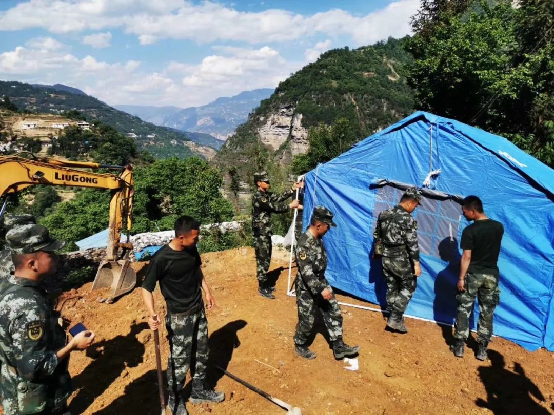 巧家地震发生后各方救援力量“挺”进灾区 巧家政法部门第一时间参与救灾工作休闲区蓝鸢梦想 - Www.slyday.coM 巧家地震发生后各方救援力量“挺”进灾区 巧家政法部门第一时间参与救灾工作休闲区蓝鸢梦想 - Www.slyday.coM