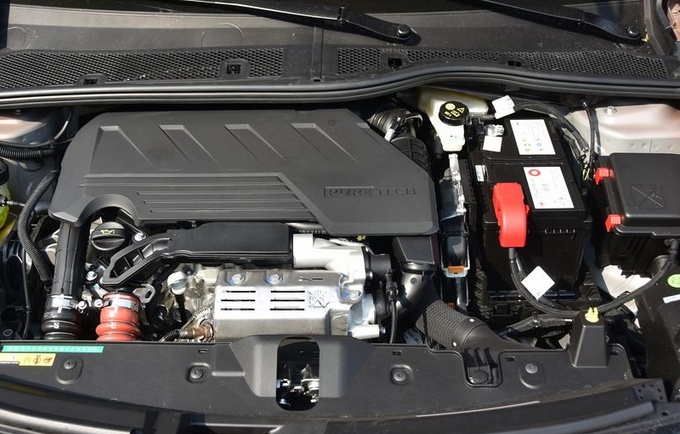 比丰田C-HR个性,售价比本田XR-V低,标致2008买哪款最划算?