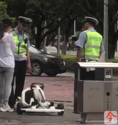 在文昌桥上开卡丁车的女车手找到了!她说:我一直骑它去健身,知道危险性!