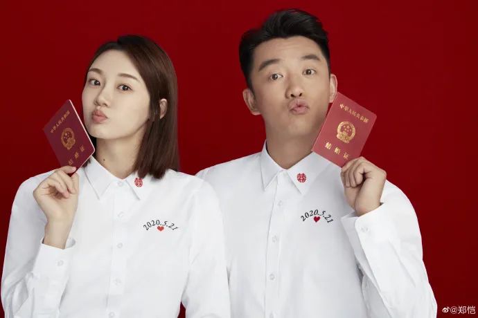 被拍多次从未回应,他俩这是直接一步到位了??