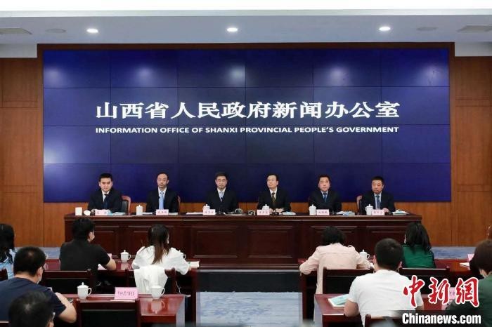20日,山西省政府新闻办举行新闻发布会,山西省住房和城乡建设厅等多部门对《山西省城市生活垃圾分类管理规定》进行解读。山西省政府新闻办供图