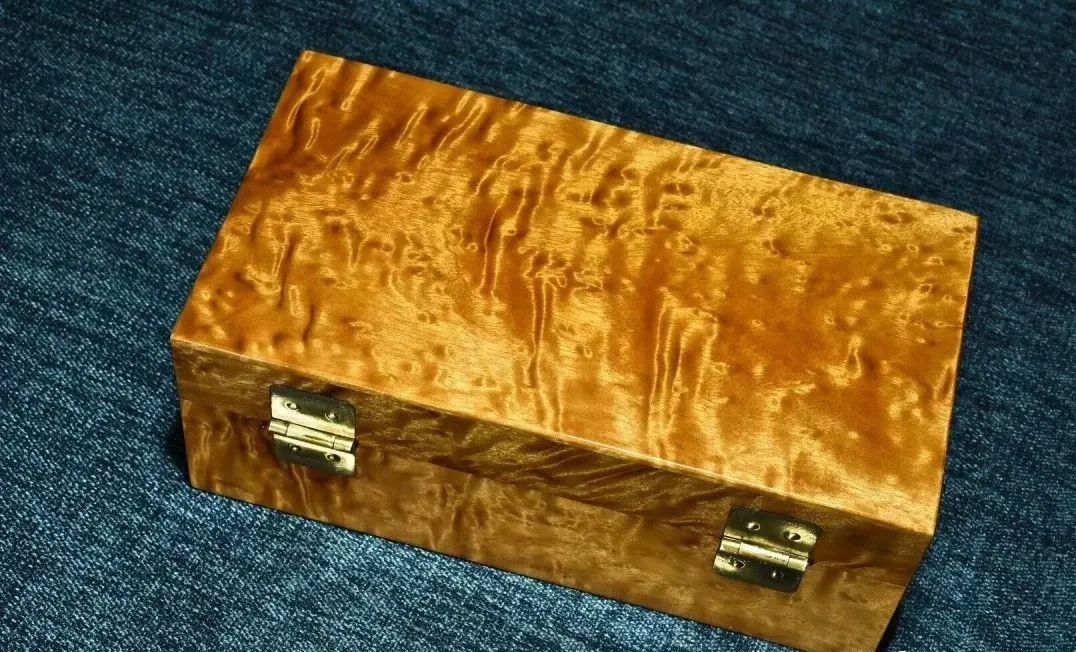 收藏金丝楠木与普通楠木有什么不同判别标准是什么