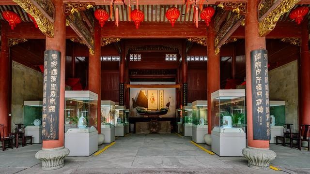 新闻 |“瓷耀丝路——当代陶瓷艺术展”在浙东海事民俗博物馆开展