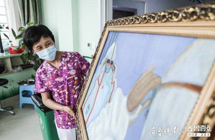 最美战疫面孔油画送进病房,致敬最可爱的人