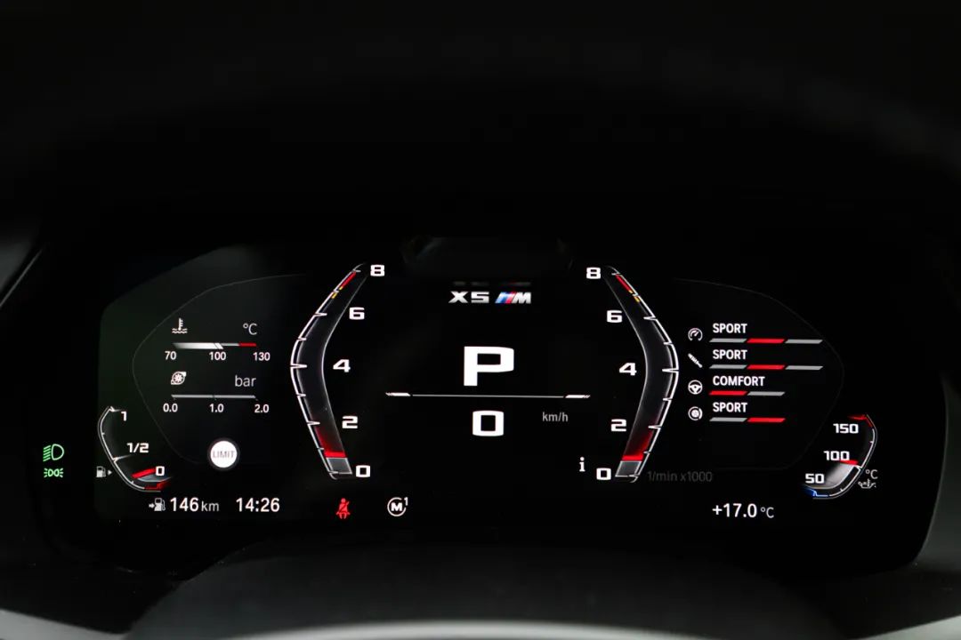 双涡轮+8AT+激光大灯,中大型SUV,新款比老款还便宜25万!