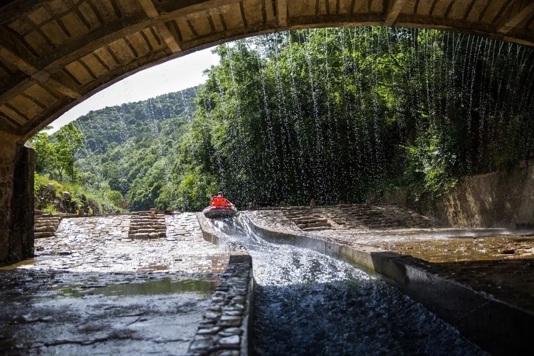 门票免费送...长兴人的自己漂流胜地:“八都岕·银杏谷·漂流” 开业啦...快来抢票...