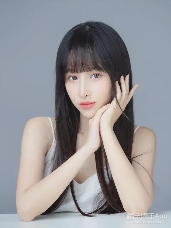 《创3》陈卓璇后又一人出圈?女版黄子韬P图照公开!美得不敢认