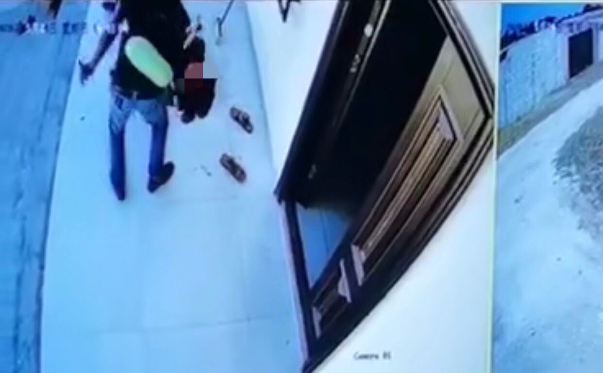 堆栈内的纺织品被大火销毁。受访者供图