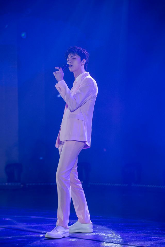 陈立农首张个人专辑《格格不入》上线,计划展开世界巡演