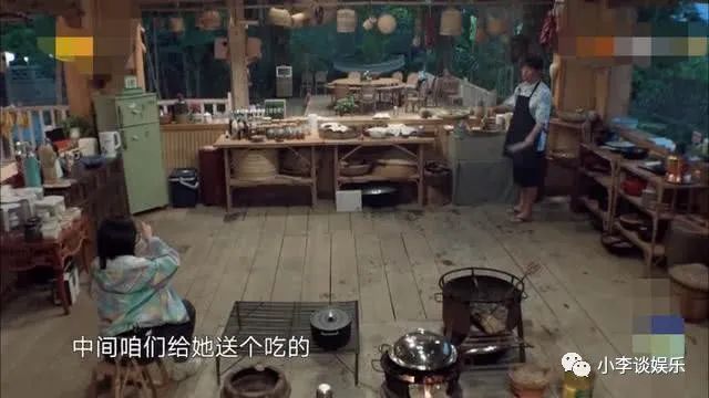 来蘑菇屋送暖心礼物,只顾闷头干活,不点菜的薇娅有多招人喜欢?