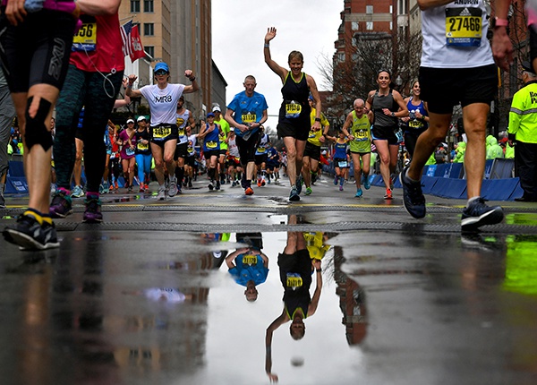 波士顿马拉松124年首取消 面对恐袭爆炸他们不曾