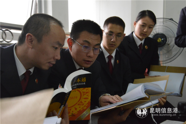尽职责当好“哨兵” 肩使命守住“阵地”