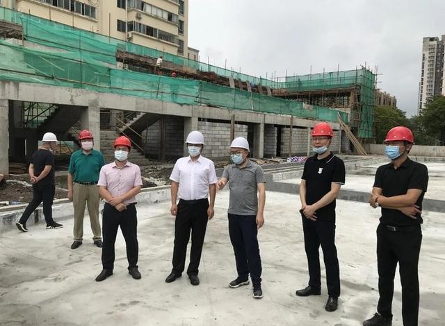 刘德平局长调研深圳昆仑鸿星冰球气膜馆建设工作
