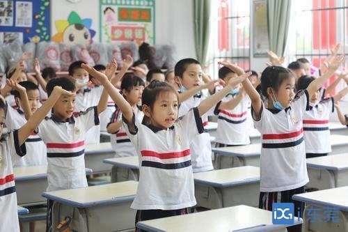 南城阳光中心小学举行儿童节系列活动:防疫不压抑 快乐过六一