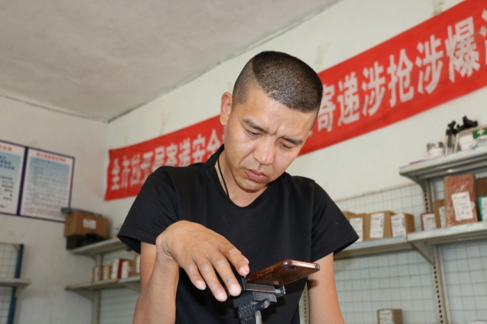 滨州市邮政管理局:“快快合作”破解农村快递服务“最后一公里”难题