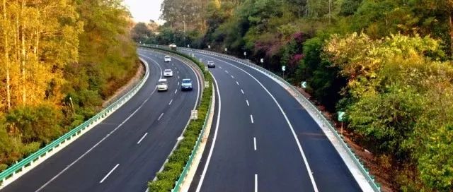 什么时候高速路开始收费 86a9-isyparh6927924.jpg