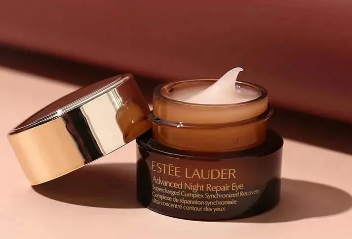 雅诗兰黛小棕瓶,不到百元就能入手