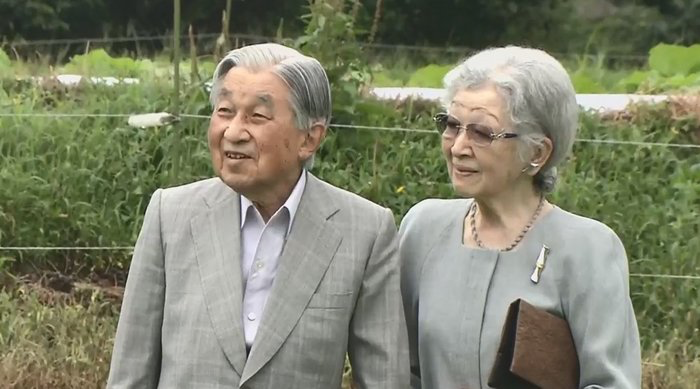 退位整整一周年!明仁天皇夫妇都干嘛了?