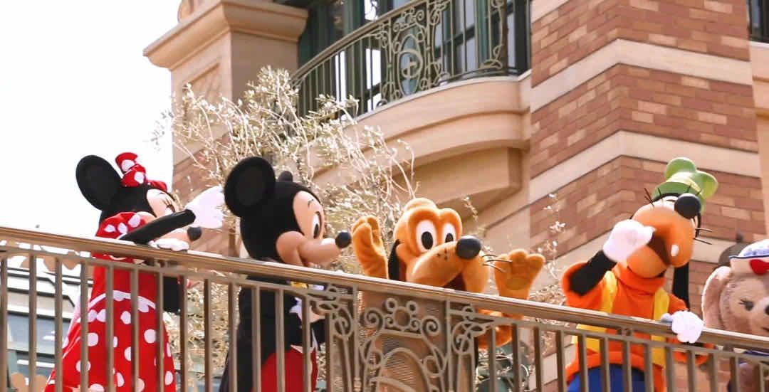 上海迪士尼重开：首日及首周末门票售罄