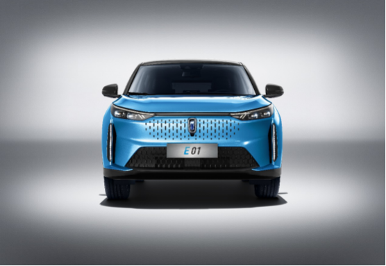奔腾E01硬核品质，畅享”拥车无忧”