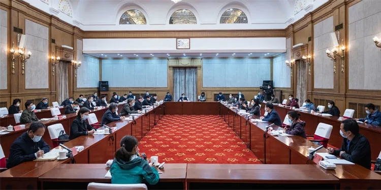 余艳红书记在哈尔滨召开座谈会,听取黑龙江省疫情防控事情报告,反馈督导意见