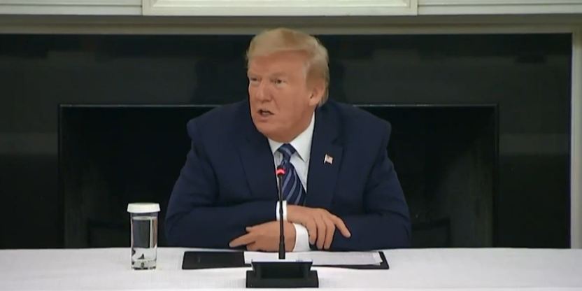 “没有疫苗病毒就会消失，它会消失的” 视频截图