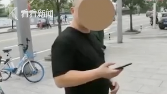 "消防队"送横幅贺大排档开业？真消防上门"打脸"