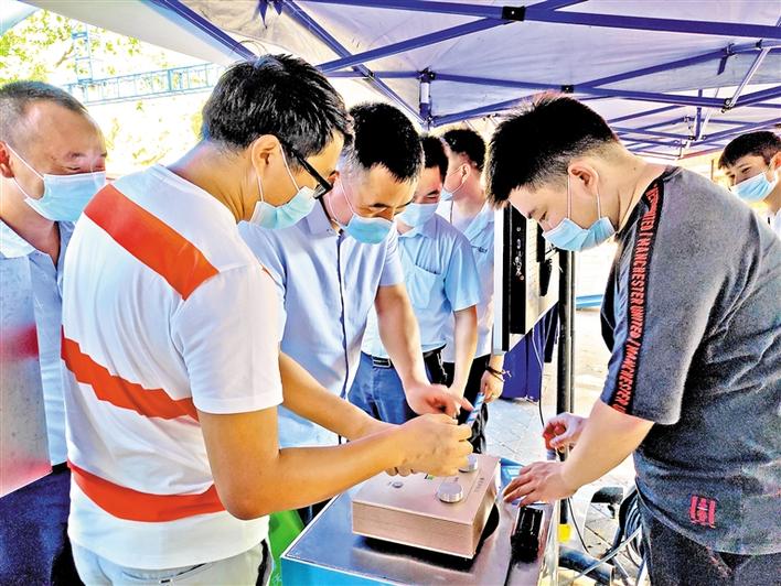 观澜开讲工信商贸行业“安全第一课”