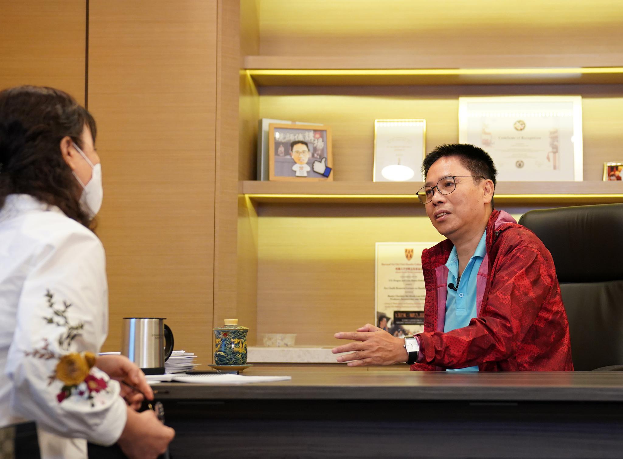 “网红”冼师傅:咏春弟子闯荡政论江湖