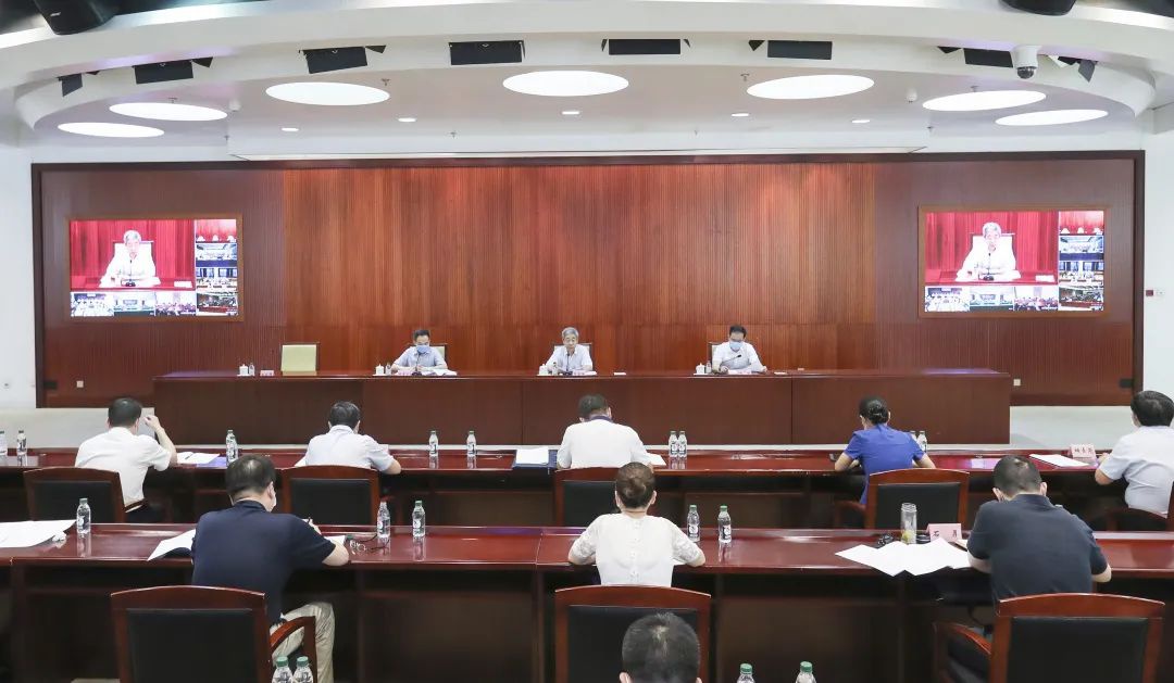 教育部长陈宝生:扎实做好学校安全工作 千方百计保障师生安全