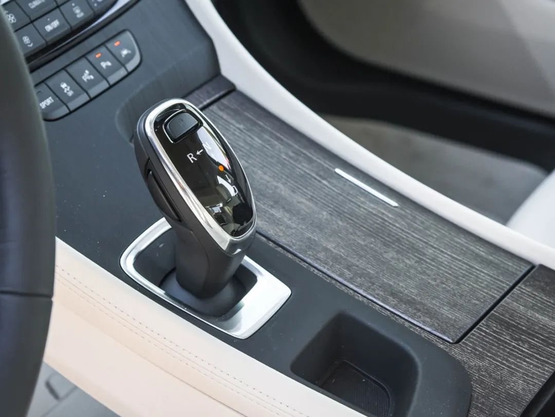 最低18万起 这台车长超5米的合资轿车告诉你什么叫性价比!