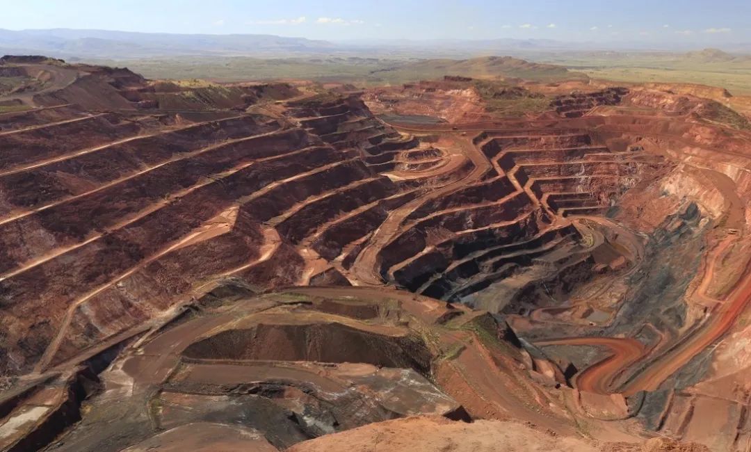 降价抢市场巴西3430万吨铁矿石运来中国澳大利亚面临严峻考验