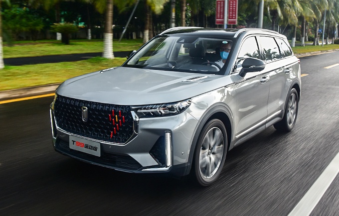 与主战坦克同名的SUV,不仅舒适也很运动,奔腾T99S抢先试驾
