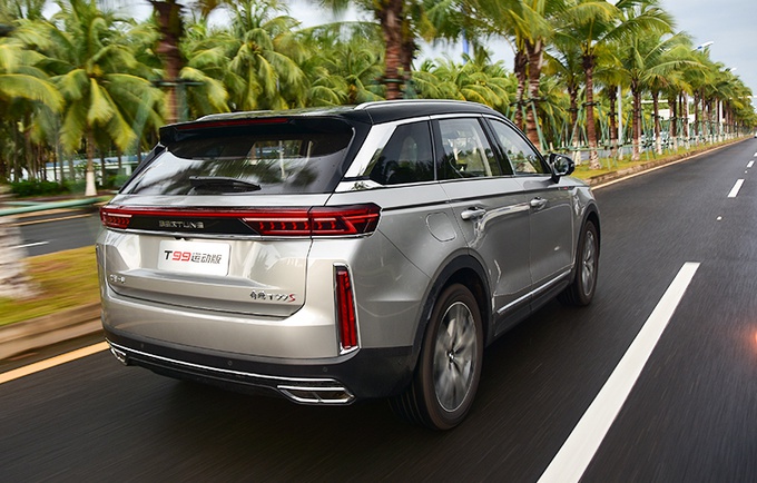 与主战坦克同名的SUV,不仅舒适也很运动,奔腾T99S抢先试驾