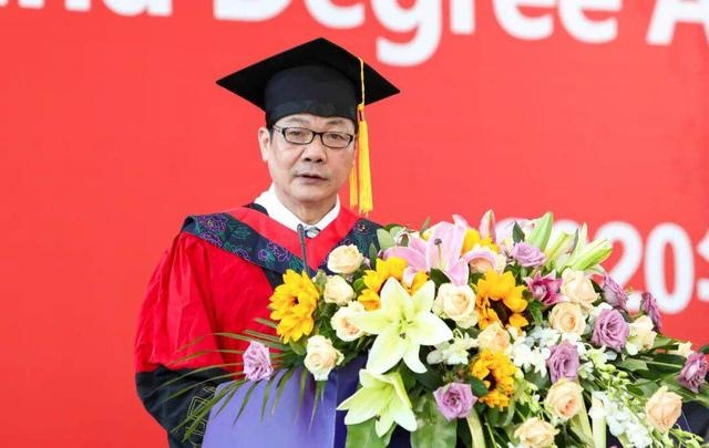 不给他们留遗憾,广东这所高校举办不“疫”样的毕业典礼