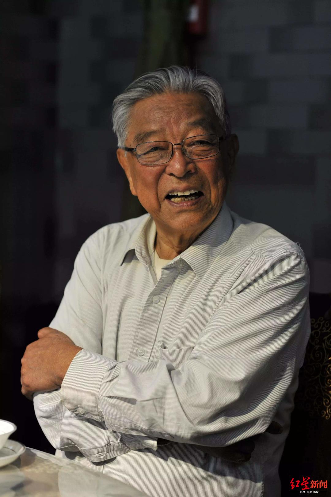 褚橙新掌门:失去父亲这一年