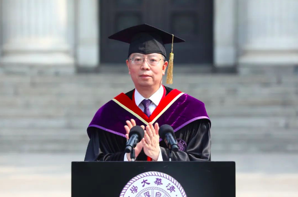清华大学校长邱勇。清华大学官方微信号 图