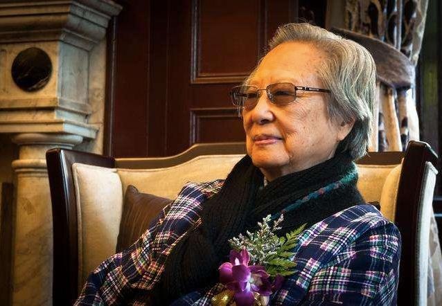 谢稚柳夫人、著名中国书画家陈佩秋在上海逝世,享年98岁