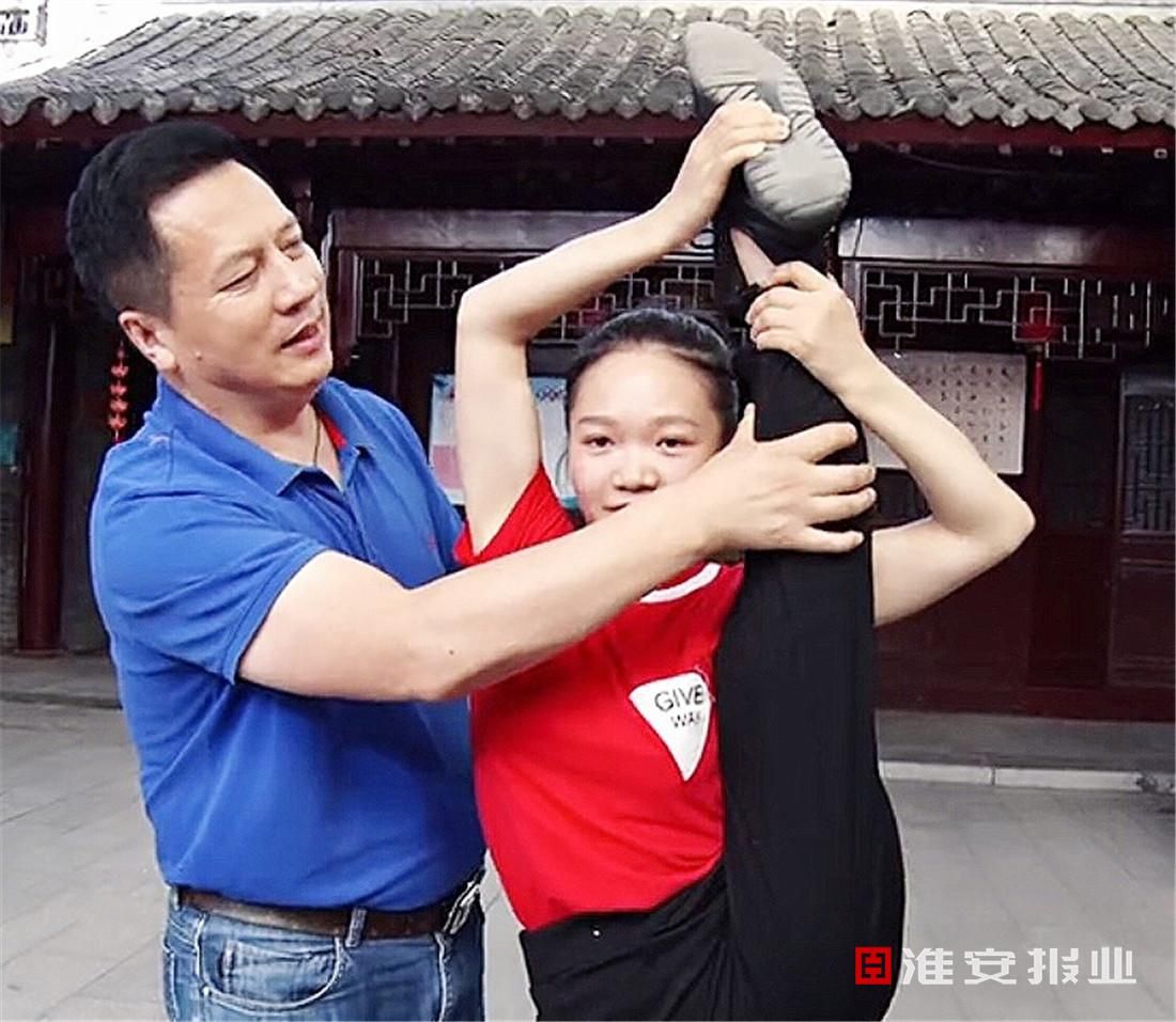 ��ģ����ح�ɽ��ࣺ��ī����д����