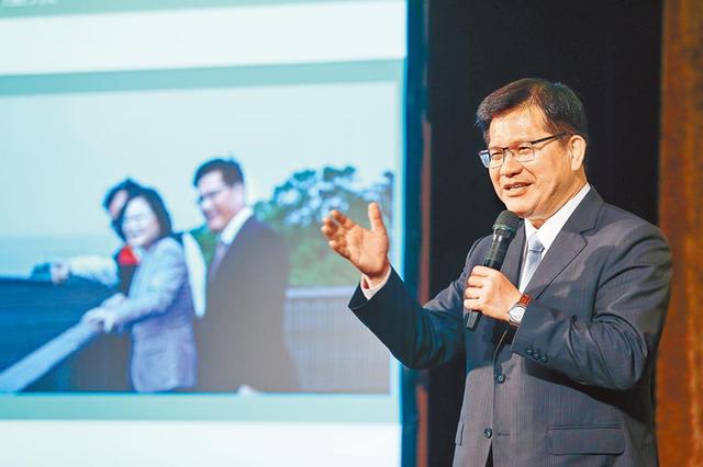 林佳龙塞车喊“自己要去塞”“自己人”王世坚用6字狠酸