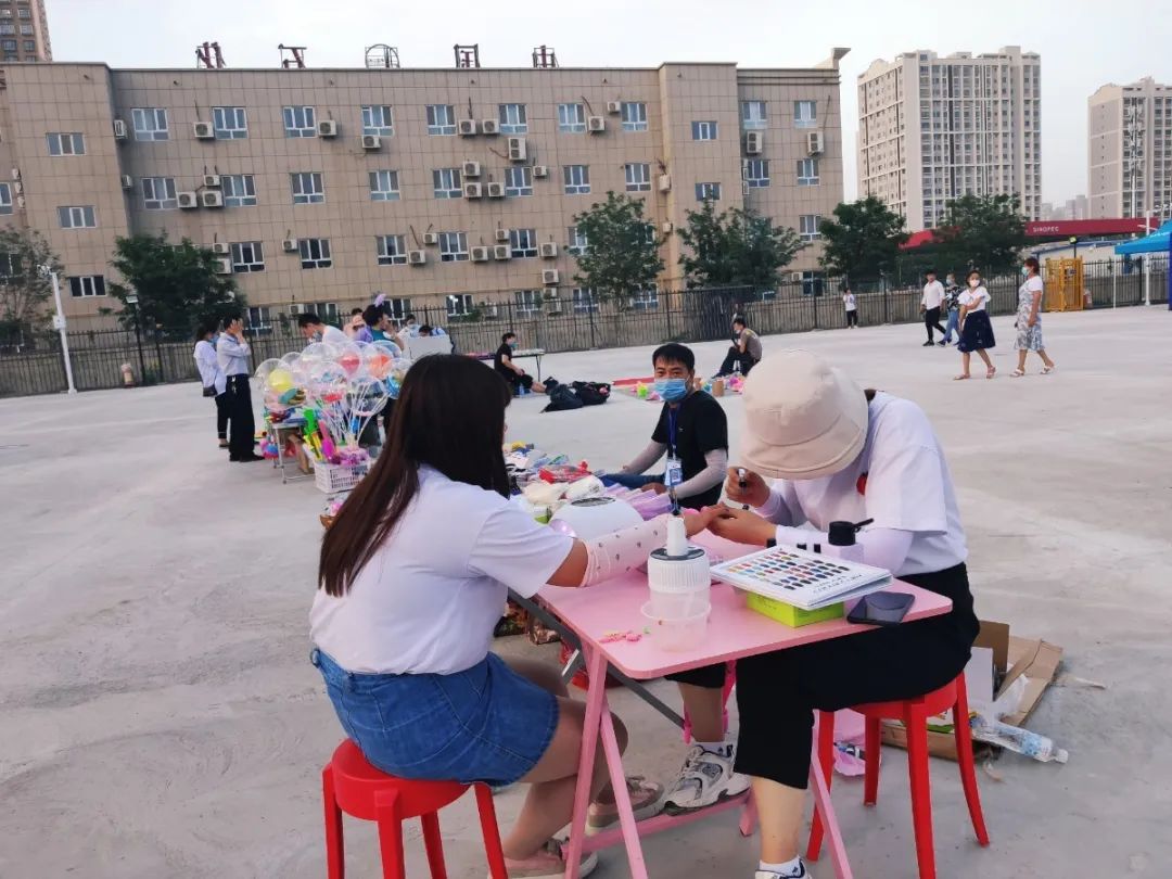 喜讯!铁克其小梨城夜市盛大启航!超值福利+美食/饰品/服装/游戏通通有!今晚就安排!